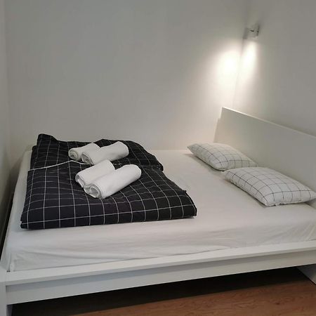 Naia Apartments Novo Mesto Bagian luar foto